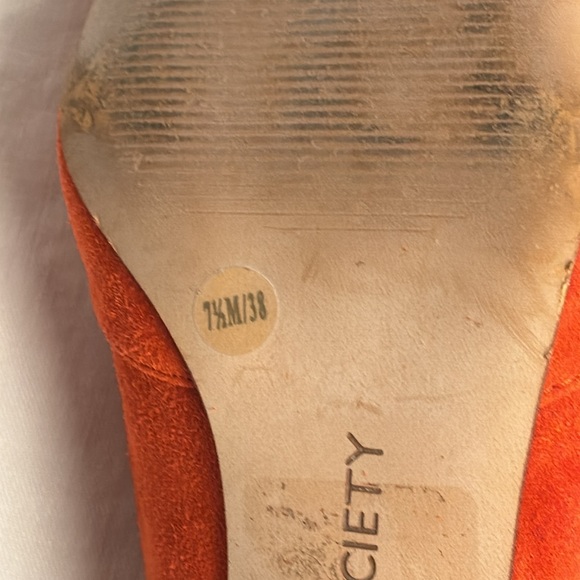 Suede Shoes - Picture 5 of 10